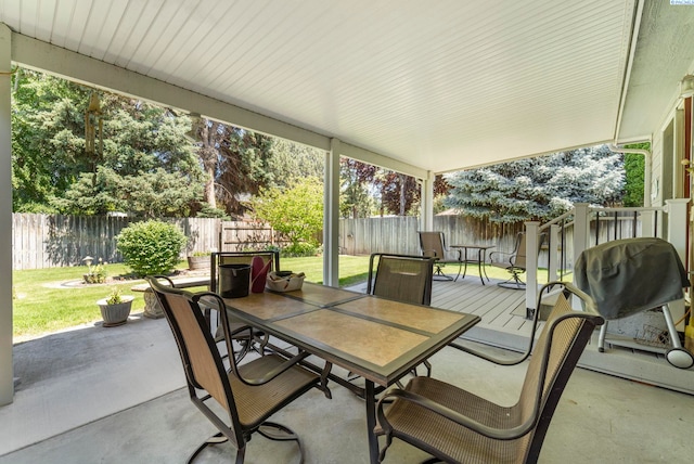 704 W 18th Ct, Kennewick, WA 99337 - view of patio / terrace featuring outdoor dining space and a wooden deck