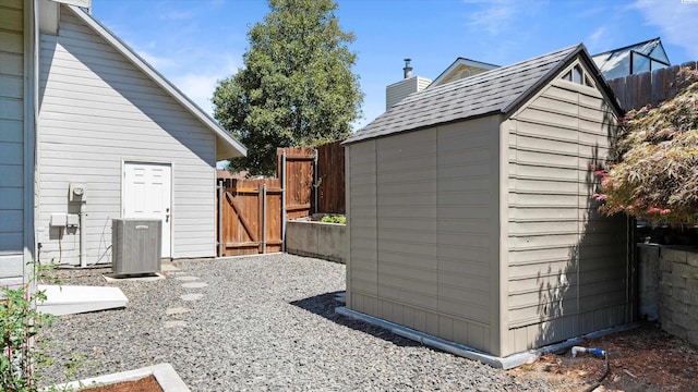 4318 Desert Pl, Pasco, WA 99301 - view of shed with a gate