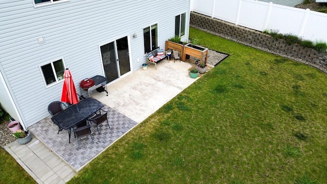 1025 SW Corral Ct, Pullman, WA 99163 - view of yard featuring a patio