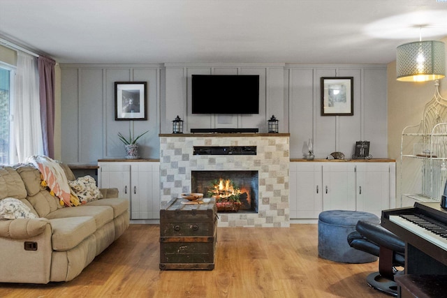 living room featuring light wood-type flooring