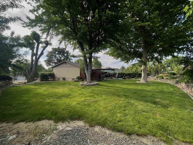 976 Campbell Dr, Prosser, WA 99350 - view of green lawn