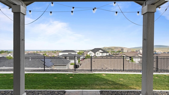 2955 S Kellogg St, Kennewick, WA 99338 - view of patio / terrace featuring a residential view