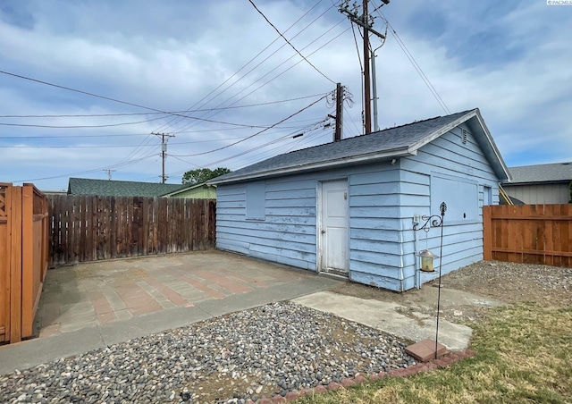 703 W Octave St, Pasco, WA 99301 - view of garage