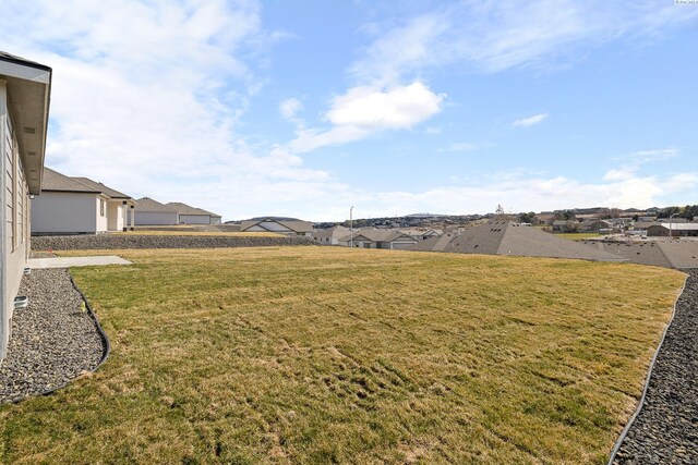 6563 W 30th Pl, Kennewick, WA 99338 - view of yard featuring a residential view