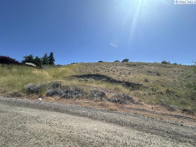 3033 NE Vine St, East Wenatchee, WA 98801