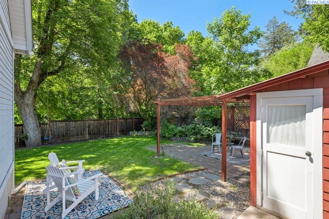 1005 NW State St, Pullman, WA 99163 - view of yard with a patio