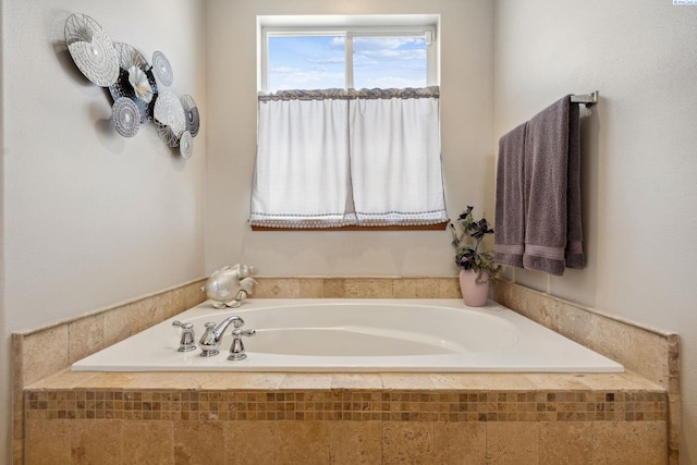 8712 W 9th Ave, Kennewick, WA 99336 - full bath with a garden tub
