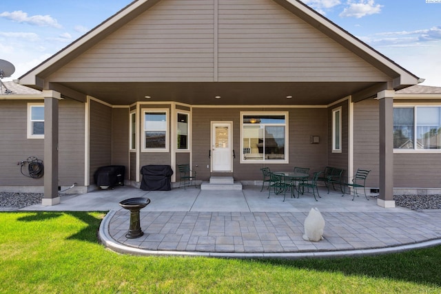 8712 W 9th Ave, Kennewick, WA 99336 - back of house featuring a patio