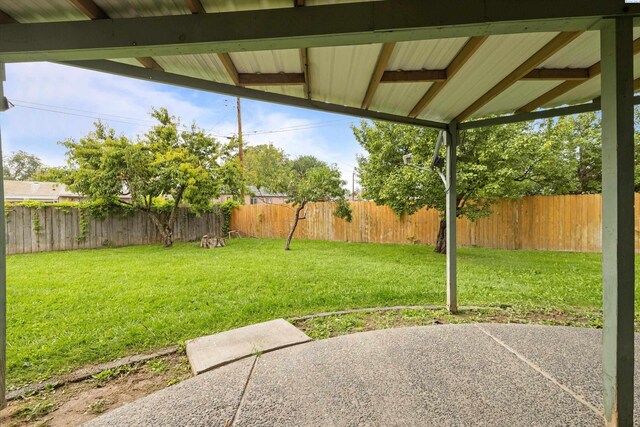 506 S Zillah St, Kennewick, WA 99336 - view of yard featuring a patio area