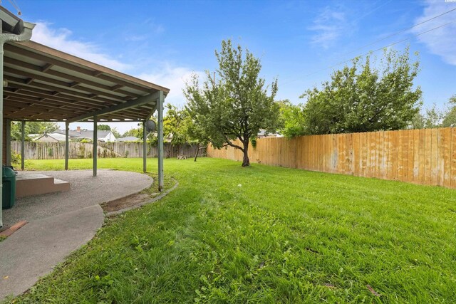 506 S Zillah St, Kennewick, WA 99336 - view of yard featuring a patio area