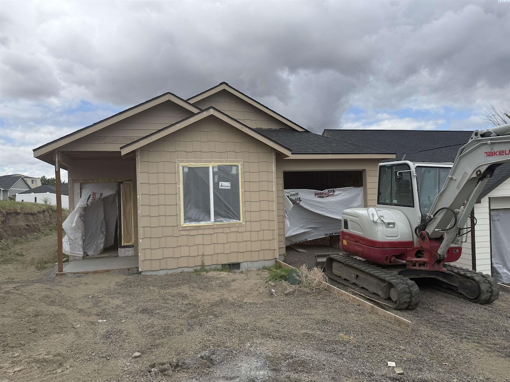 1119 Chianti, Prosser, WA 99350 - view of front facade featuring a garage