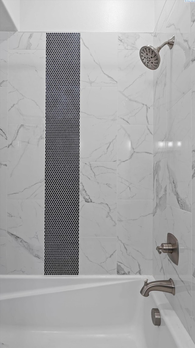 1824 W 28th Ave, Kennewick, WA 99337 - bathroom featuring shower / bath combination