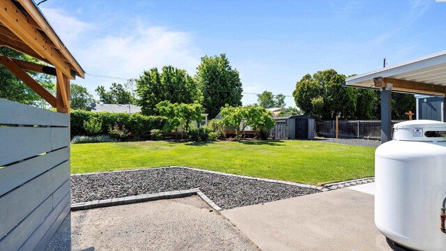 654 Cottonwood Dr, Richland, WA 99352 - view of yard with a patio