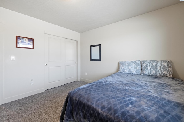 bedroom featuring carpet flooring