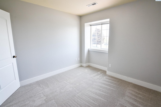 2780 Katie Rd, Kennewick, WA 99338 - empty room with light colored carpet and baseboards