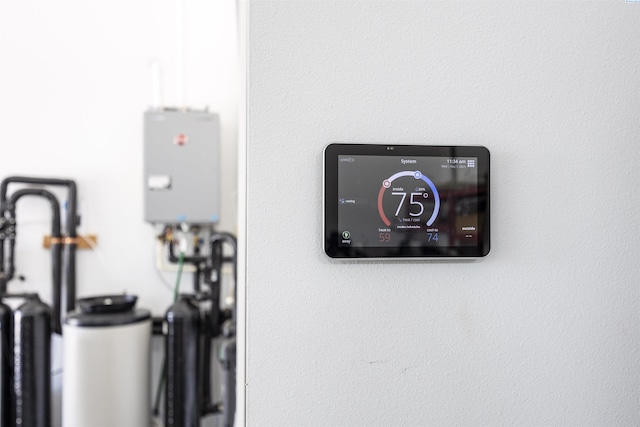 975 Rieve Ct, Richland, WA 99352 - detailed view of water heater
