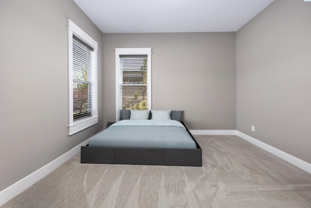 975 Rieve Ct, Richland, WA 99352 - carpeted bedroom featuring baseboards