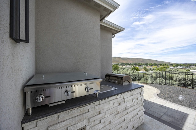 975 Rieve Ct, Richland, WA 99352 - view of patio / terrace featuring area for grilling and a mountain view