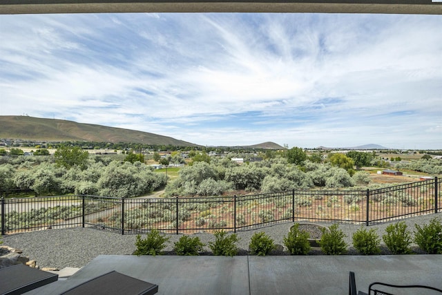 975 Rieve Ct, Richland, WA 99352 - mountain view