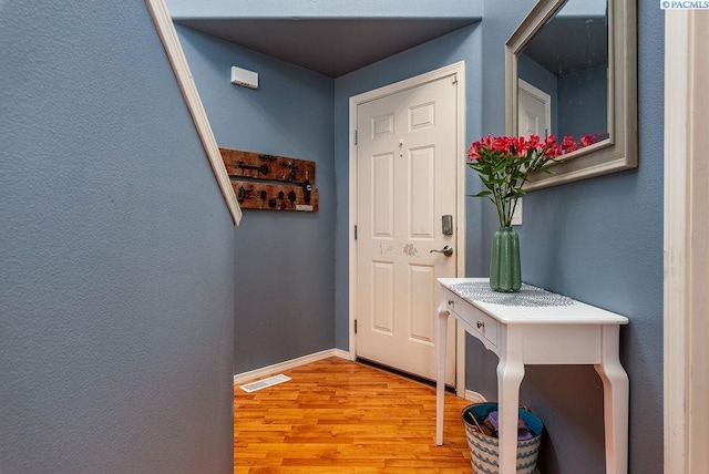 5309 Buchanan Ln, Pasco, WA 99301 - entryway with wood finished floors and baseboards