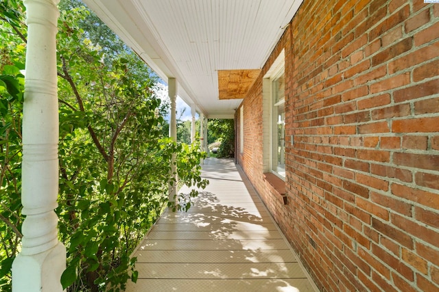 1002 Sherman Ave, Prosser, WA 99350 - view of wooden porch