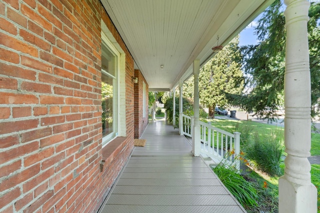 1002 Sherman Ave, Prosser, WA 99350 - view of wooden porch