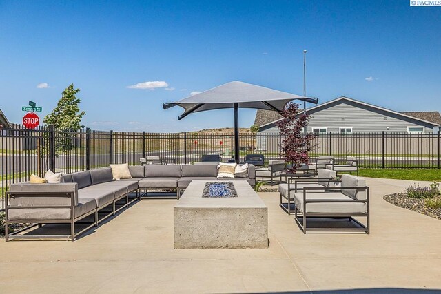 2864 Avrio Ave, Richland, WA 99354 - view of patio with an outdoor living space with a fire pit