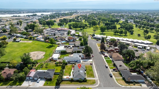 2214 W Clearwater Ave, Kennewick, WA 99336 - aerial view of property and surrounding area featuring a large body of water