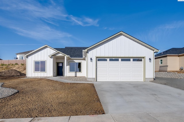 view of front facade with a garage