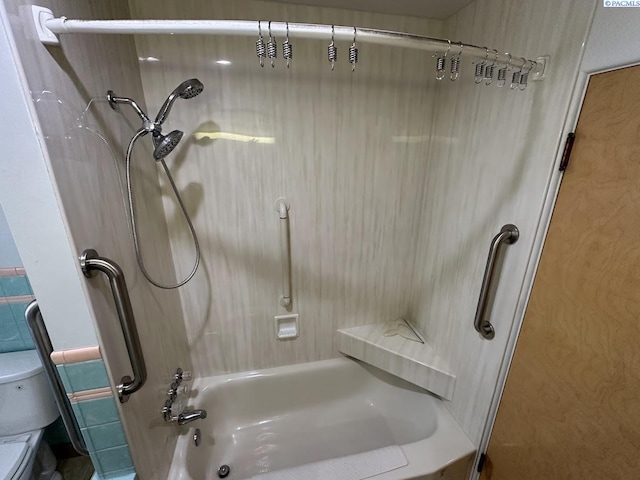 404 D St, Endicott, WA 99125 - full bath featuring bathing tub / shower combination and toilet