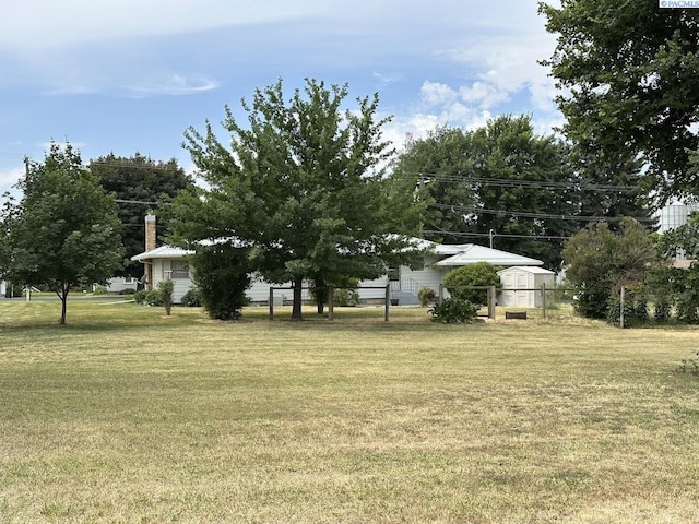 404 D St, Endicott, WA 99125 - view of yard