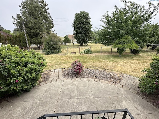 404 D St, Endicott, WA 99125 - view of patio