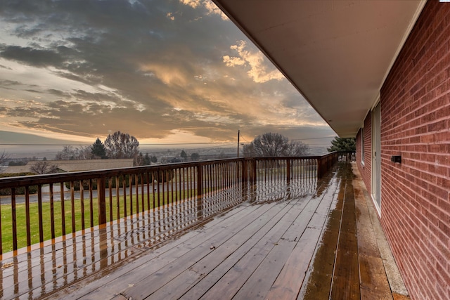 view of deck at dusk