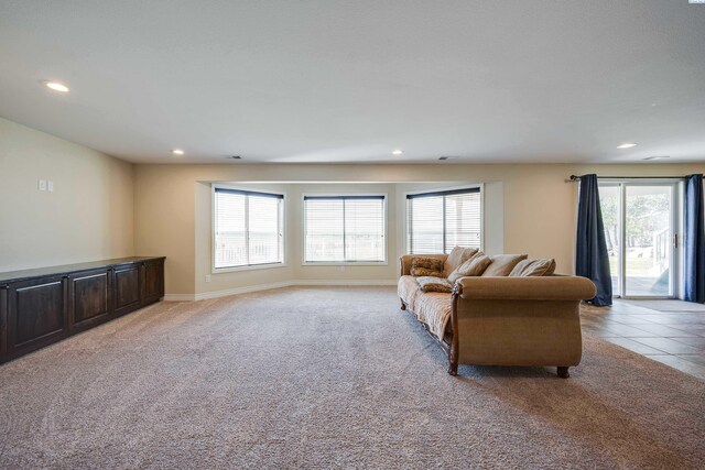 1105 SW Meyer Dr, Pullman, WA 99163 - living room with healthy amount of natural light, recessed lighting, and light colored carpet