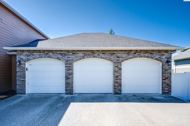1105 SW Meyer Dr, Pullman, WA 99163 - view of garage