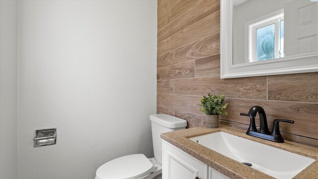 4308 S Sharron Ct, Kennewick, WA 99337 - half bath with toilet and vanity