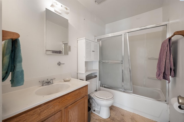 2018 W 2nd Ave, Kennewick, WA 99301 - bathroom with vanity and bath / shower combo with glass door