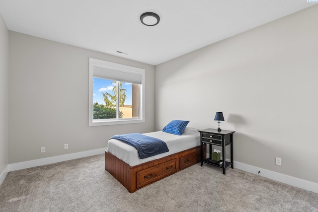 1430 Purple Sage St, Richland, WA 99352 - bedroom featuring light carpet and baseboards