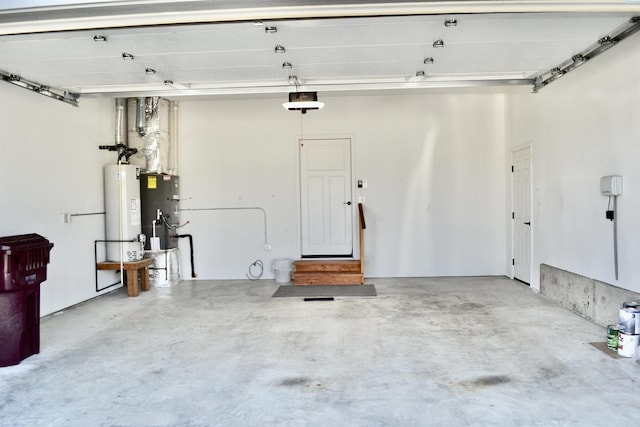 1205 SW Hannah St, Pullman, WA 99163 - garage featuring water heater