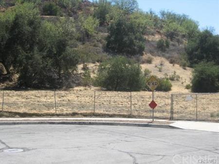 Listing photo 2 for 22800 Mulholland, Calabasas CA 91302