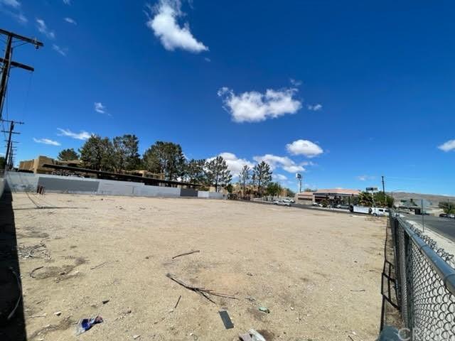 200 Montara Rd, Barstow, CA 92311 - photo 16