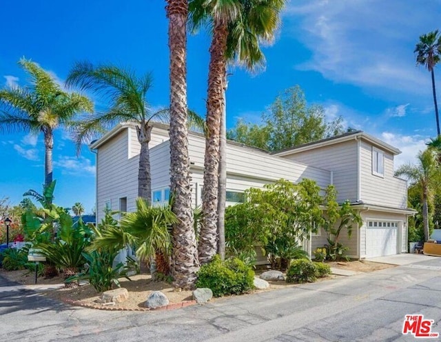 view of front of house with a garage