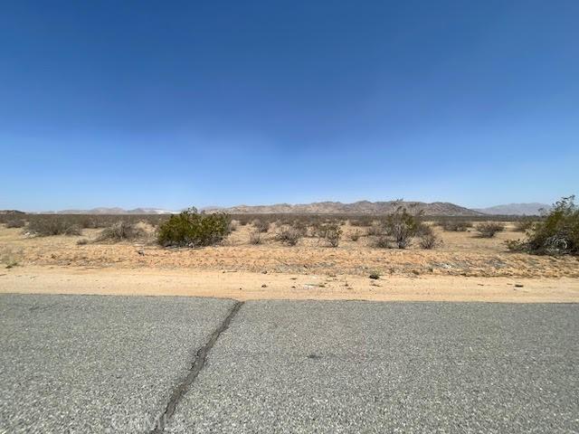 Listing photo 3 for 0 Navajo Rd, Apple Valley CA 92307