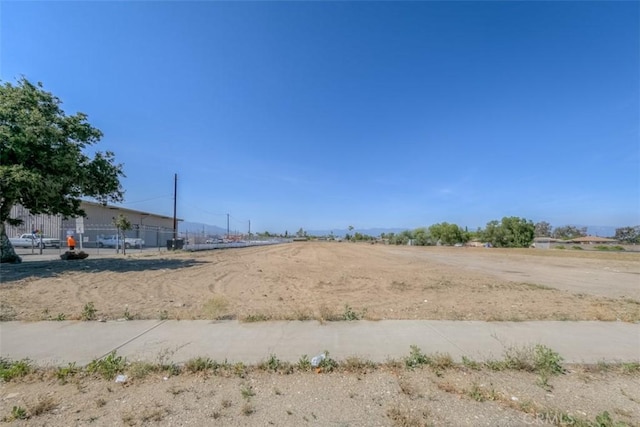 Listing photo 3 for 17630 Arrow Blvd, Fontana CA 92335