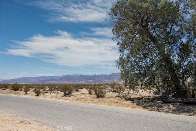 Listing photo 3 for 63600 Walpi Dr, Joshua Tree CA 92252