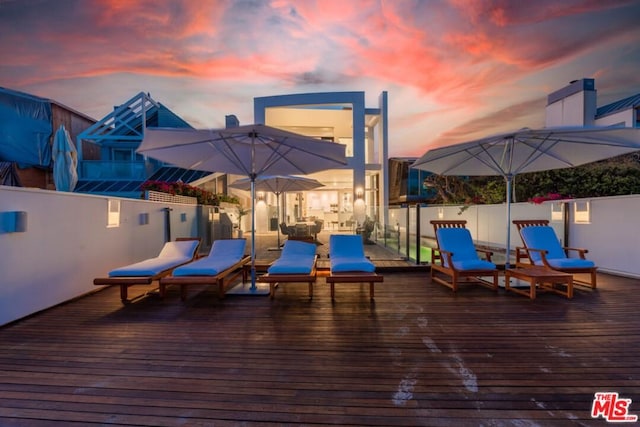 view of deck at dusk