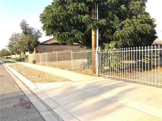 Listing photo 3 for 0 Cypress Ave, Fontana CA 92336