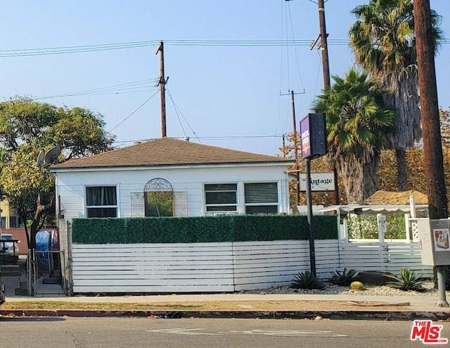 view of front of house