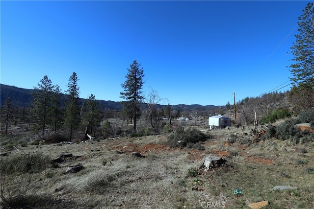 Listing photo 2 for 14937 Hoberg Dr, Cobb CA 95426