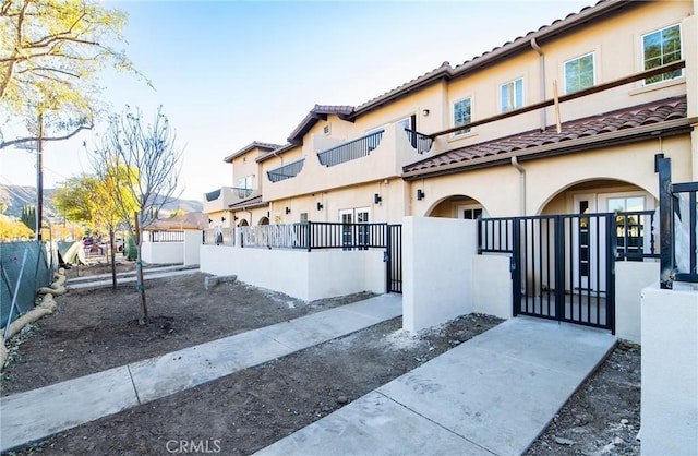 Listing photo 2 for 5526 E Los Angeles Ave Unit 4, Simi Valley CA 93063